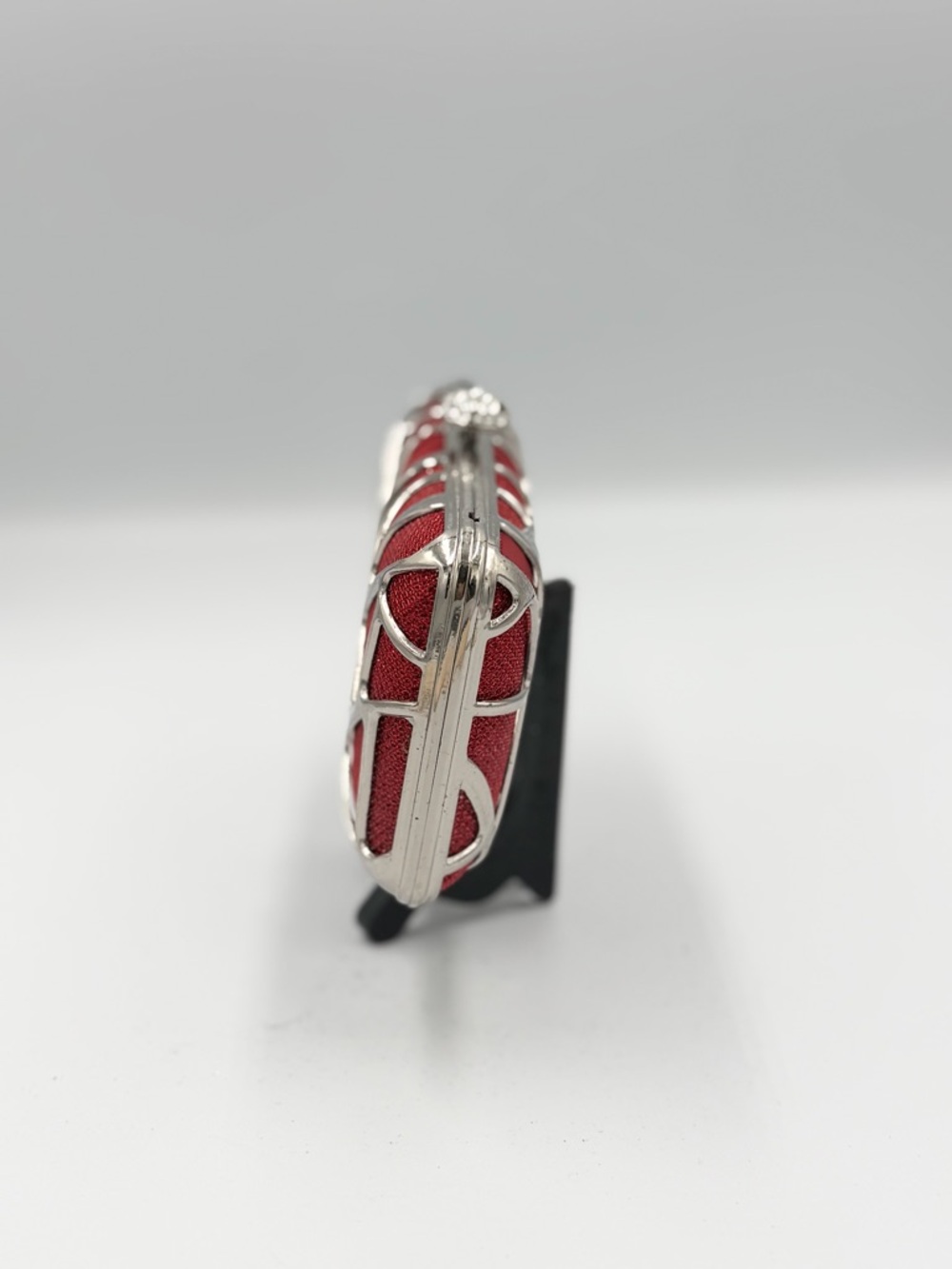 Red Geometric Metal Frame Evening Clutch - Picture 2 of 6